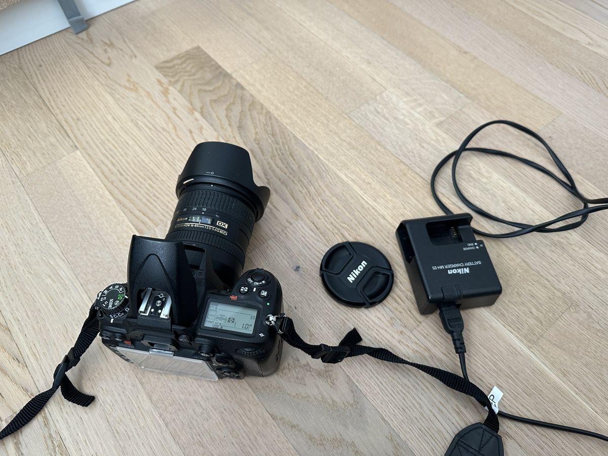 Nikon Fotocamera: Spiegelreflexkamera Nikon D 7000 inkl. Objektiv – Usato da Tägerwilen venduto da Golf1