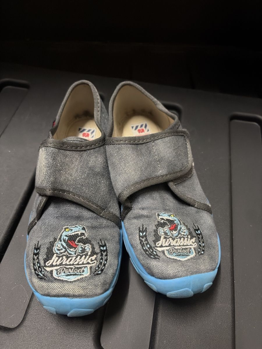 Elefanten Scarpe per ragazzi: Knabenfinken, Elefanten, Grösse 32 – Usato da Granges-Paccot venduto da Fwaeber 1