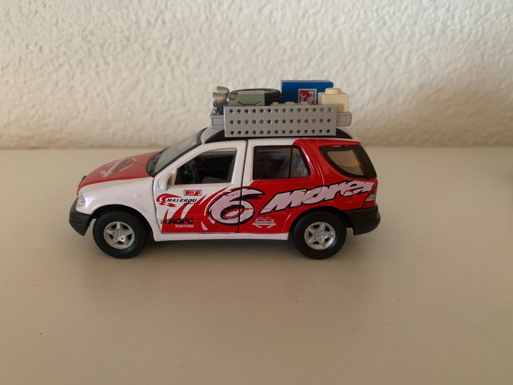 Mercedes-Benz Modellini d'auto: Mercedes ML – Usato da Pfäffikon SZ venduto da Anfh8806