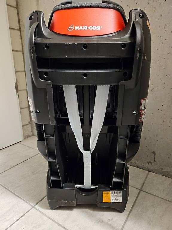 Seggiolini per auto: Auto Kindersitz Maxicosi – Usato da Frauenfeld venduto da Sommer30714 3