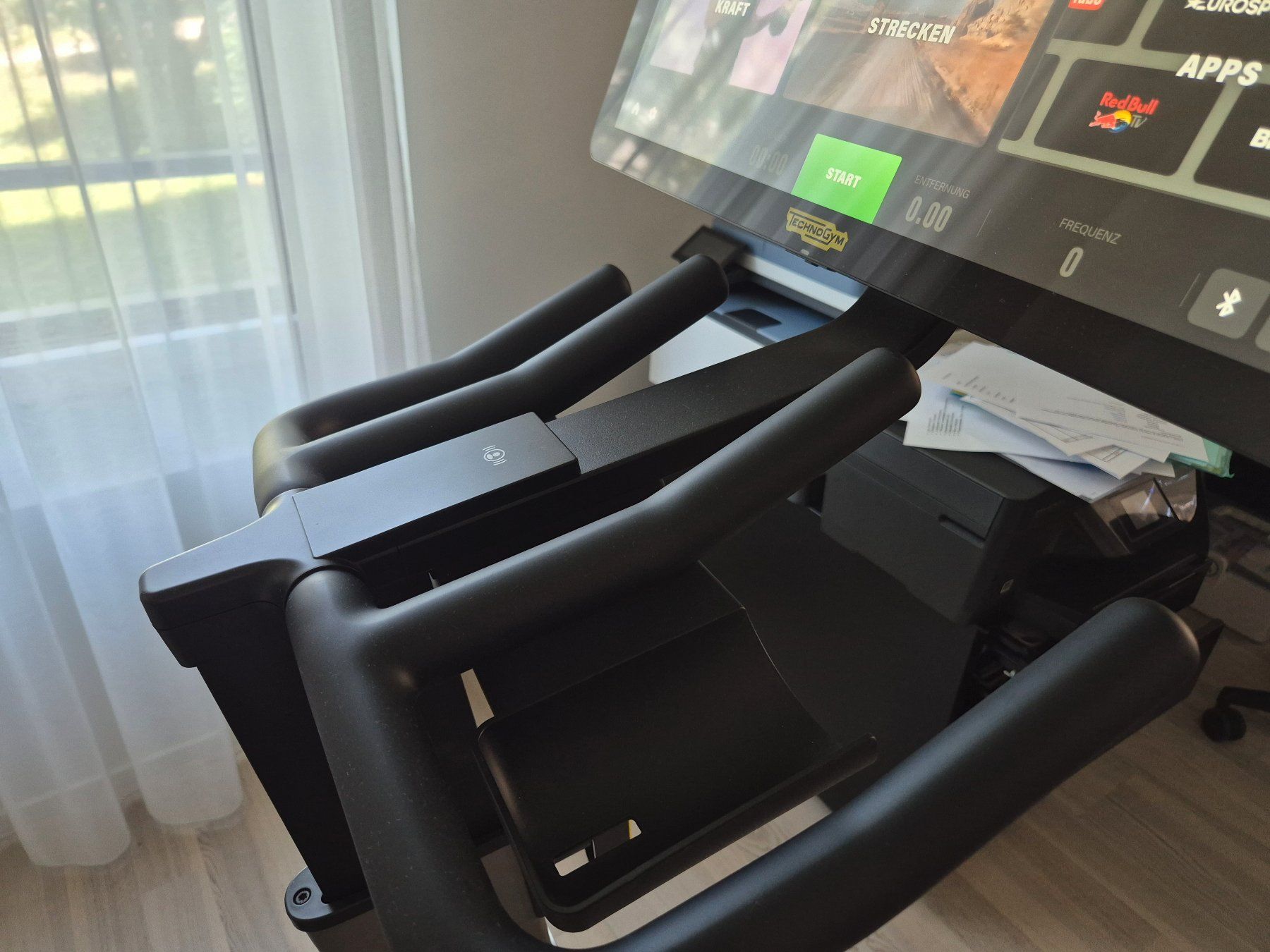 Technogym Vélos d'appartement: TECHNOGYM Cardio Bike – D'occasion à Walchwil par Zovello 3