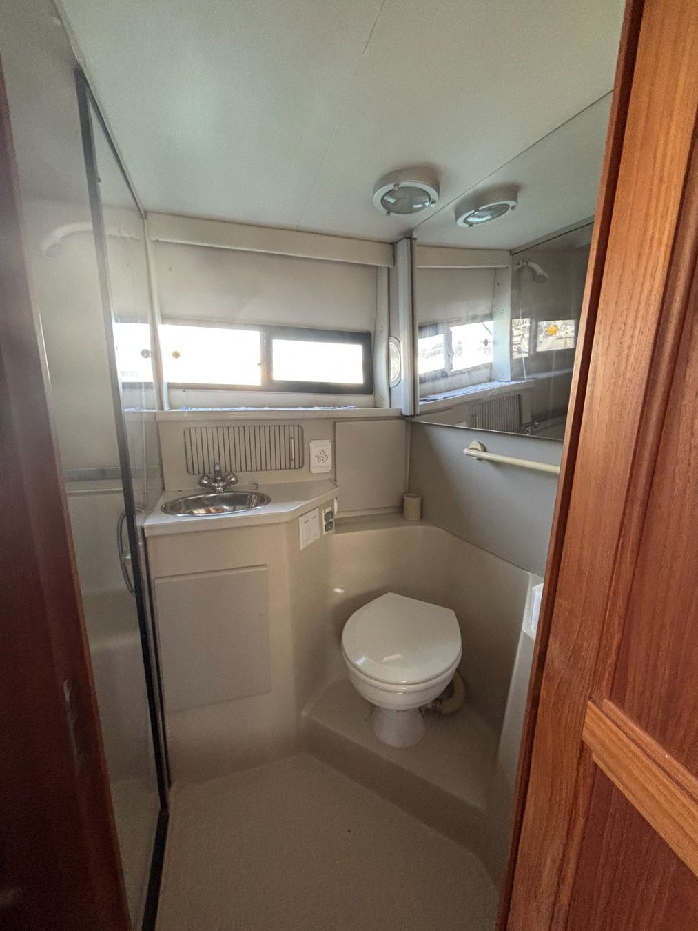Carver Bateaux: bateau Carver 33' AFT Cabin – D'occasion à Estavayer-le-Lac par poursuitesbroye 6