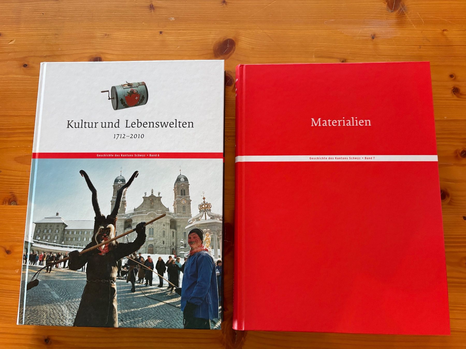Libri: Geschichte Kanton Schwyz – Nuovo (secondo la descrizione) da Rieden SG venduto da kadogaru56 3
