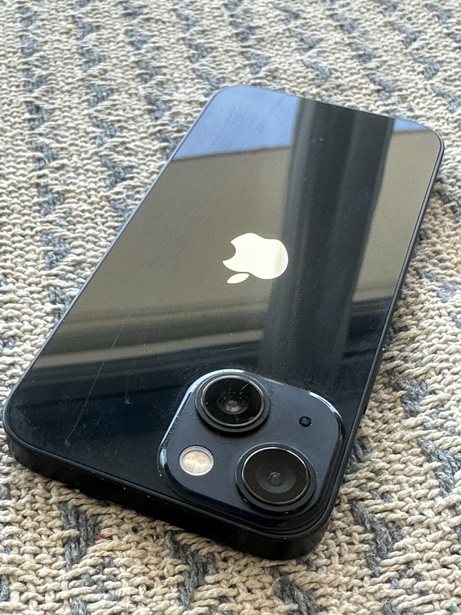 Apple Handys / Smartphones: iPhone 13 Mini 256GB - Akku 100%! – Defekt aus Fahrni b. Thun von familymadech