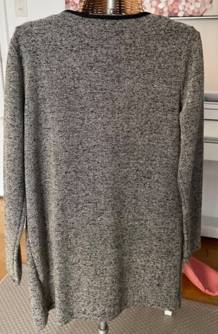 Only Jacken: Elegante Only-Strickjacke mit Goldfäden, Gr. M – Neu (gemäss Beschreibung) aus Sursee von Aniri 2