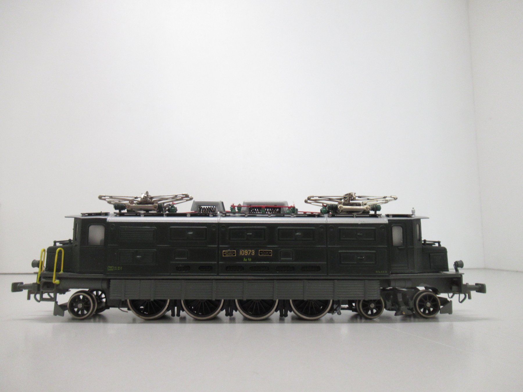 Metropolitan Modellini di ferrovie: Metropolitan 711 Ae 4/7  SBB CFF FFS Gleichstrom Digital H0 – Usato da Basel venduto da mhmarken 1