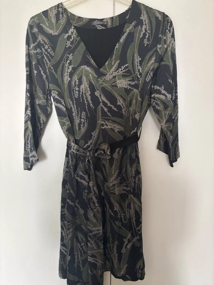 Nile Vestiti:  Kleid Nile Viskose  Gr.M – Usato da langenthal venduto da rundholz7