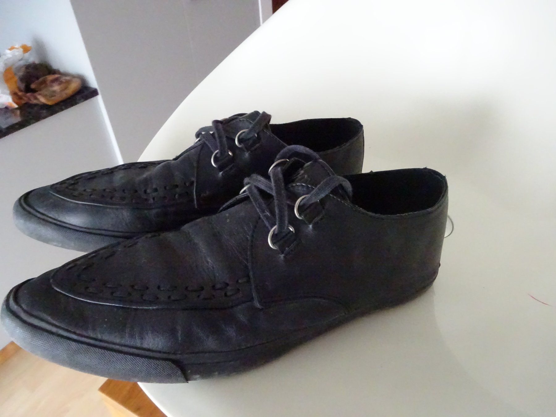 Dischi in vinile: SCHMOOVE ** SCHUHE ** GRÖSSE 45 – Usato da Luzern venduto da xrayspex99 1