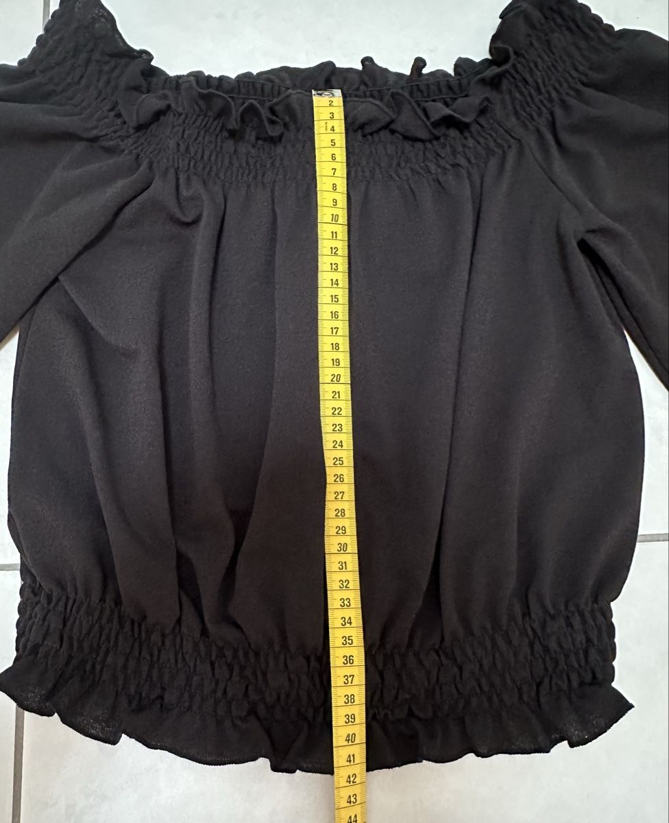 Blusen: Schwarze Carmenbluse Gr. M, Offshoulder, dehnbar – Neu (gemäss Beschreibung) aus Münsingen von Innchen 3