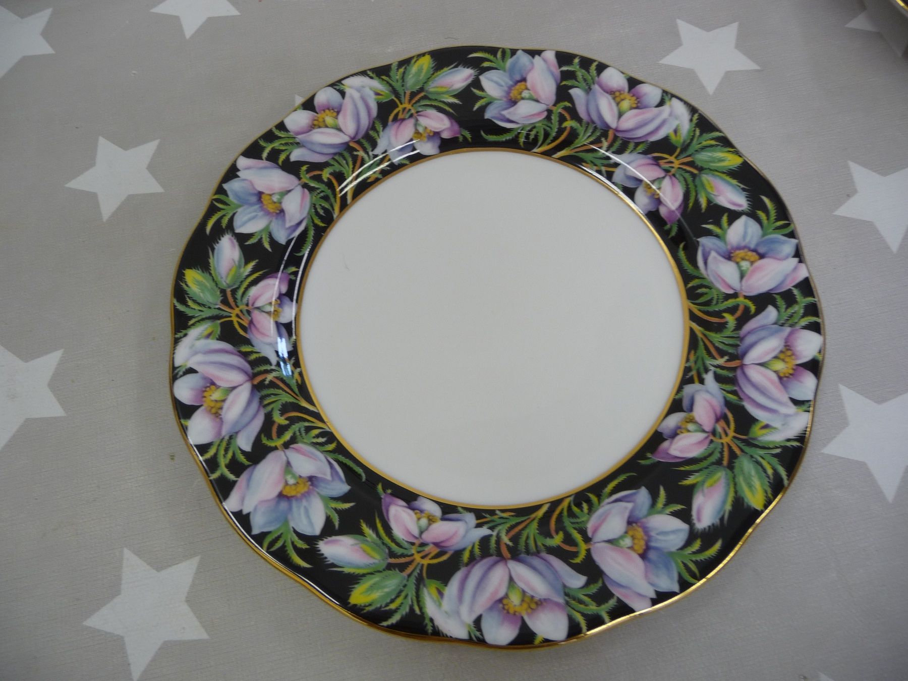 Royal Albert Set di piatti: Royal Albert Prairie Crocus "Trio" – Usato da Rafz venduto da Powacaddy 1