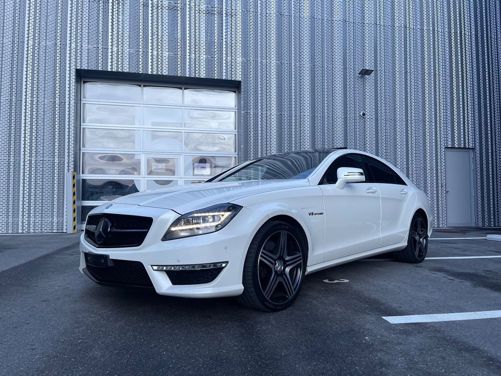 Mercedes-Benz CLS 63 AMG V8 BITURBO 4 MATIC