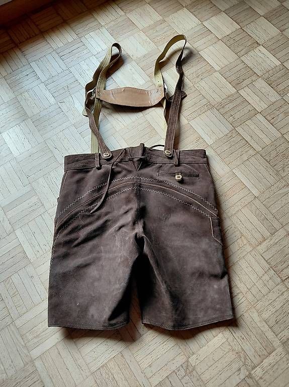 Pantaloni: Trachten Lederhosen – Usato da Glattfelden venduto da daniel0303 1