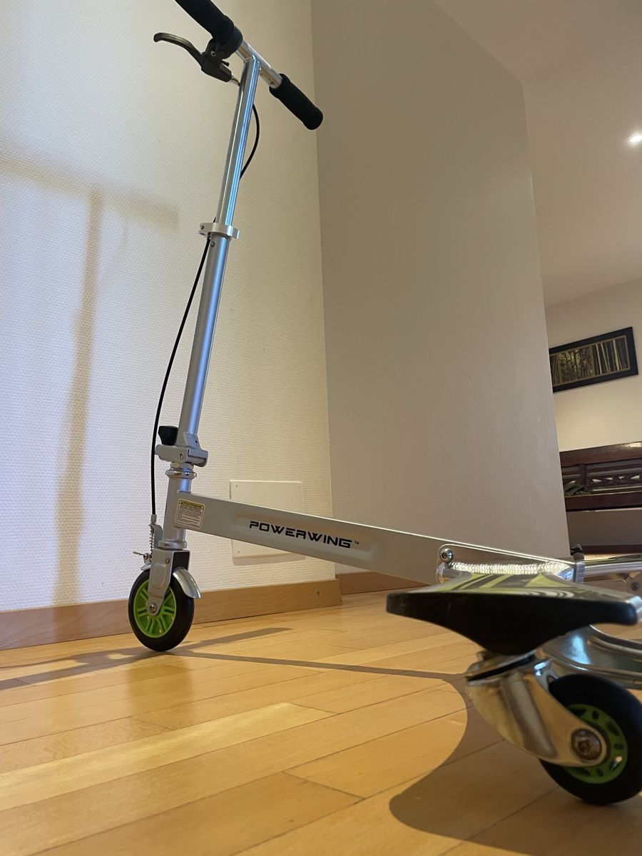 Kickboard: Trottinette PowerWing – Usato da Thônex venduto da kar_kh5d 3