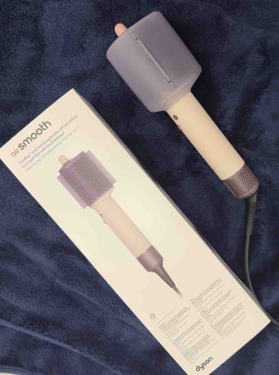 Dyson Föhn: Dyson Air Smooth, état comme neuf – Neu (gemäss Beschreibung) aus Biel/Bienne von AnaAnchy89 1