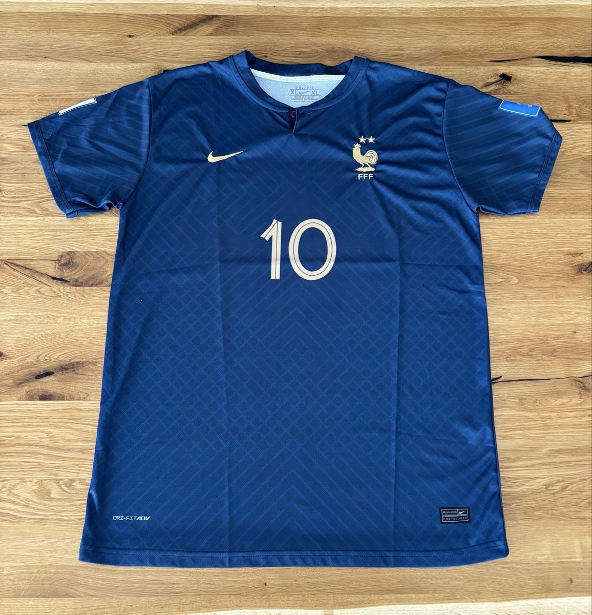 Nike Leibchen & Hosen: Kylian Mbappé Shirt – Neu (gemäss Beschreibung) aus Boppelsen von mar_r2px