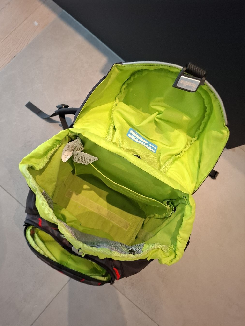 Ergobag Sacs & sacs à dos: Ergobag Cubo Schulranzen / Thek – D'occasion à Wallenwil par Becamach 5