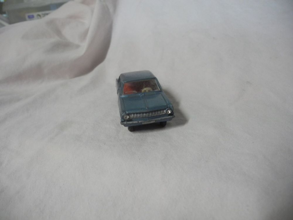 Opel Rekord 542 bleue Dinky Toys Meccano 1/43 jouet ancien