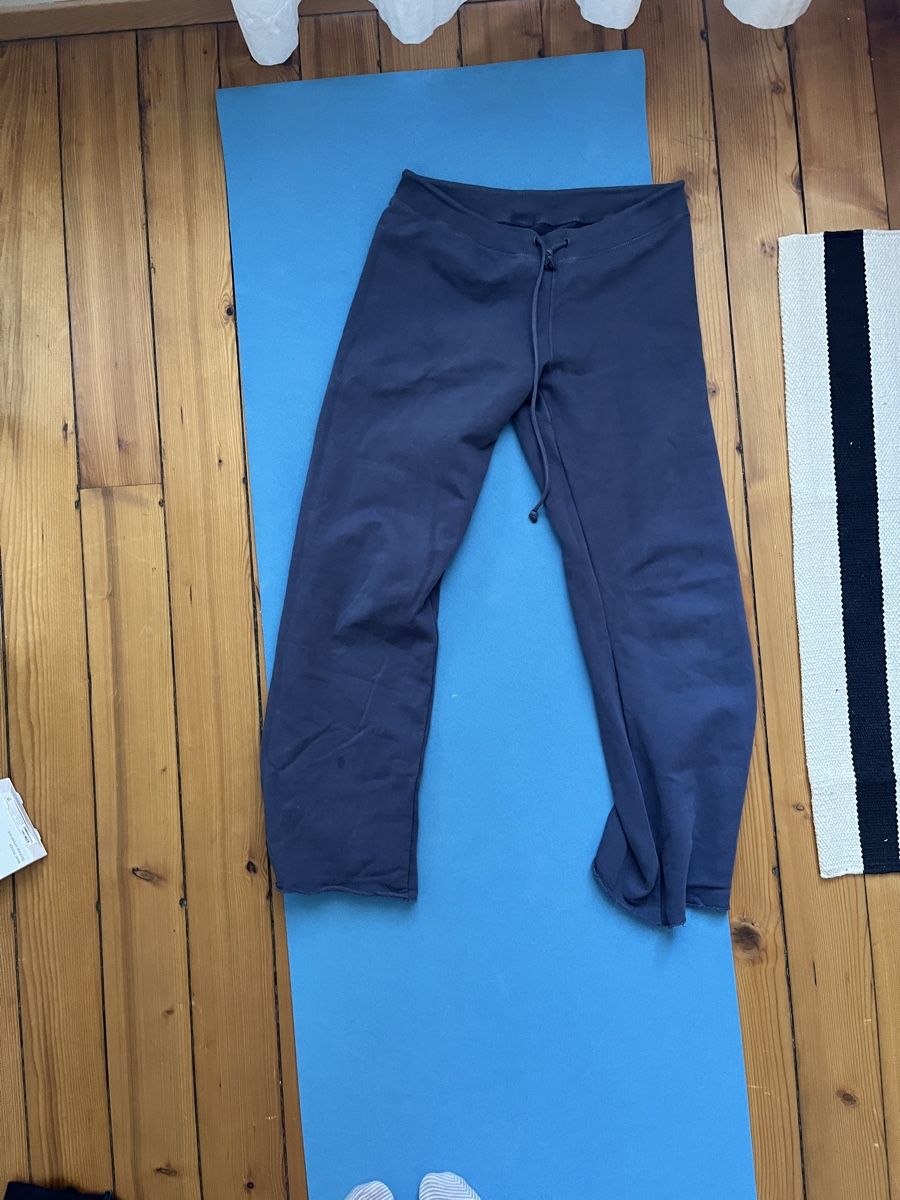 Brandy Melville Pantaloni: Brandy Melville Sweatpants – Usato da Bern venduto da Nina_Lou
