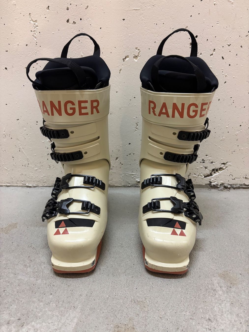 Fischer Scarpe da donna: Fischer Ranger R115 Freeride 23.5 – Usato da Chur venduto da eli_9xkz 1