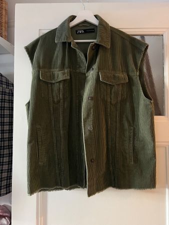 Weste Von Zara Gr. M