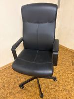 Bürostuhl schwarz mit Armlehnen und Rollen guter Zustand
