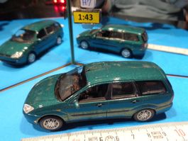 Ford focus 19998  1:43 (ohne Box) Mini-Chanps  > (H7)