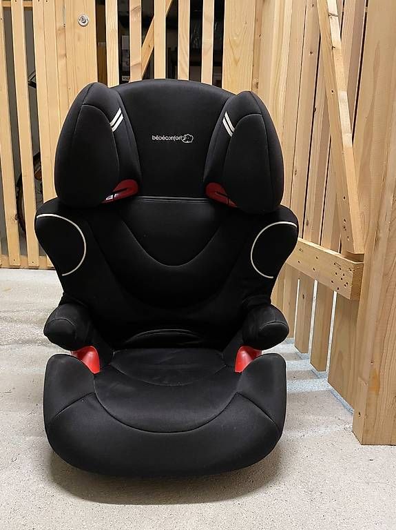 Seggiolini per auto: Bebeconfort Kindersitz höhenverstellbar – Usato da Rotkreuz venduto da Emilia_C 2
