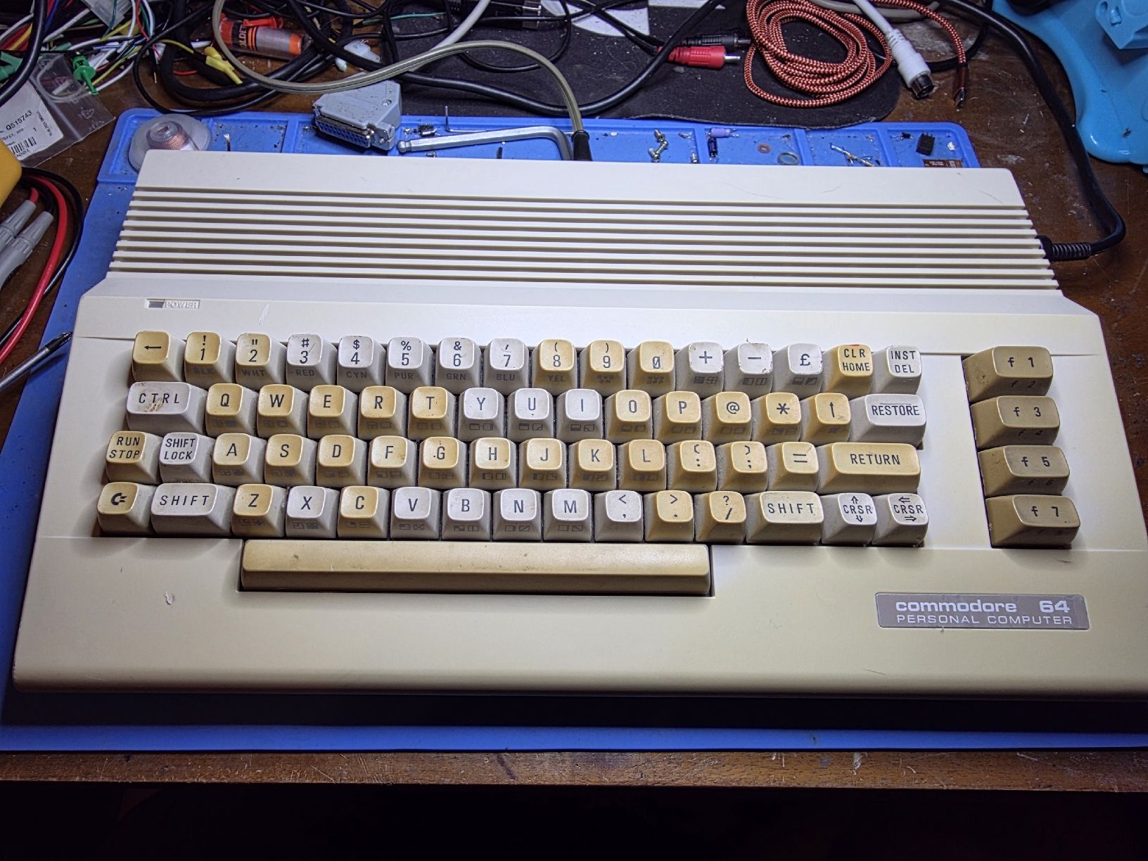 Commodore PC: Commodore 64C – Usato da Courroux venduto da Davy642