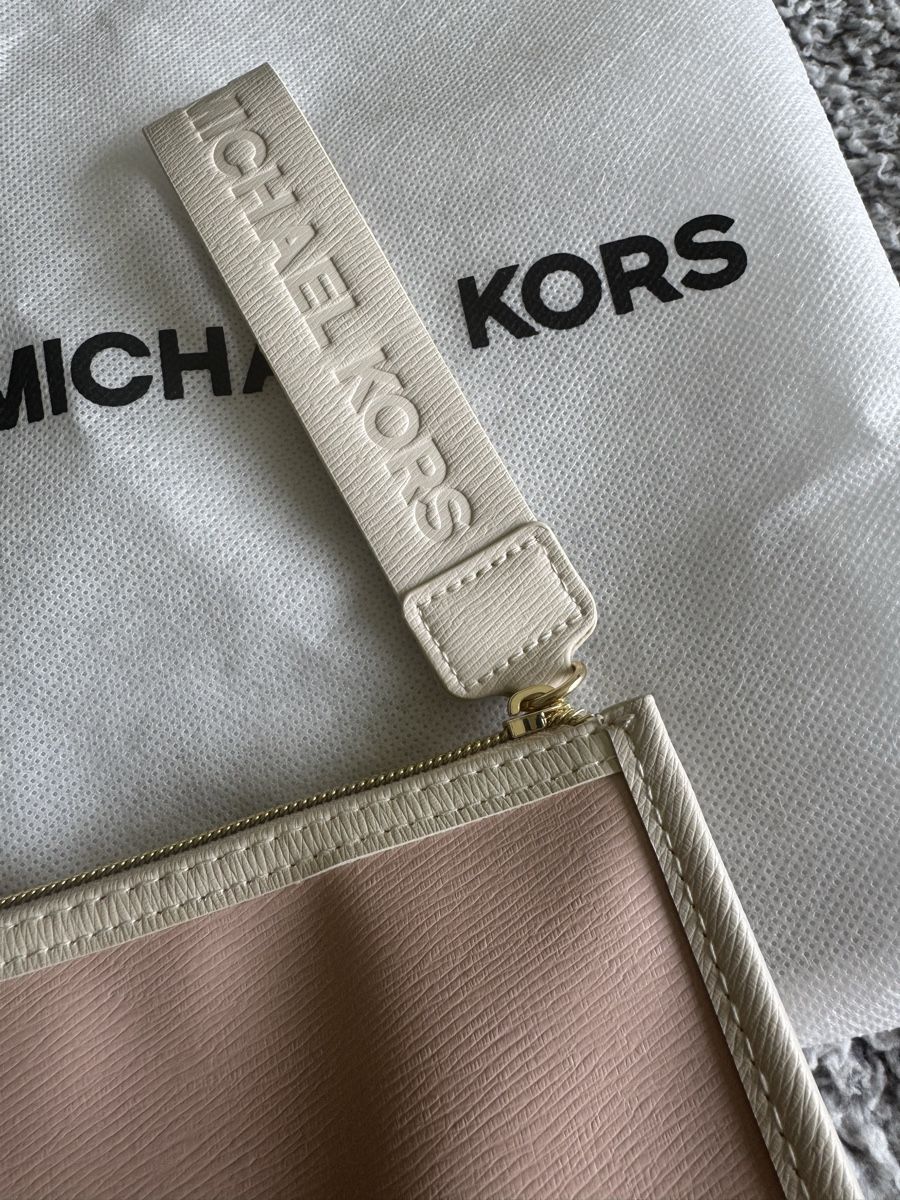 Michael Kors Custodie per cosmetici: nessesair, Michale Kors – Nuovo e nell'imballaggio originale da Männedorf venduto da mariadelrocioeberle 2