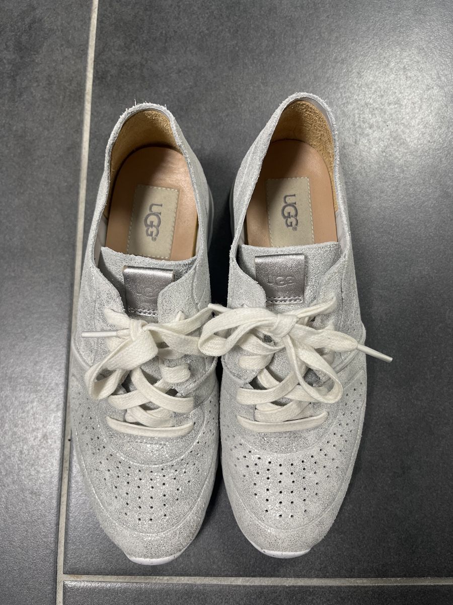 Ugg Damenschuhe: UGG Sneakers – Gebraucht aus Pfyn von schwalbe10 1