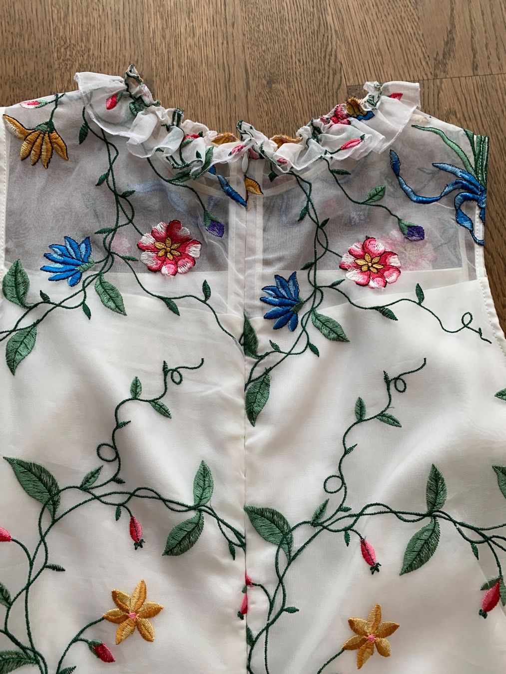 Vestiti: Kleid aus Seide – Nuovo (secondo la descrizione) da Muttenz venduto da sim_k77n 4