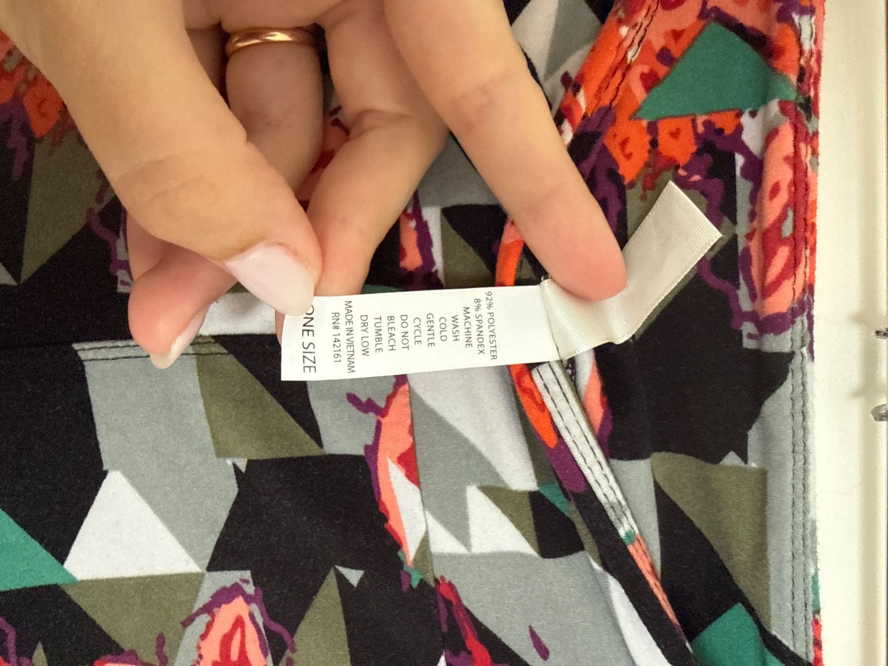 Leggings: LULAROE Leggings ONE SIZE – Gebraucht aus Horgen von linuxrp 2