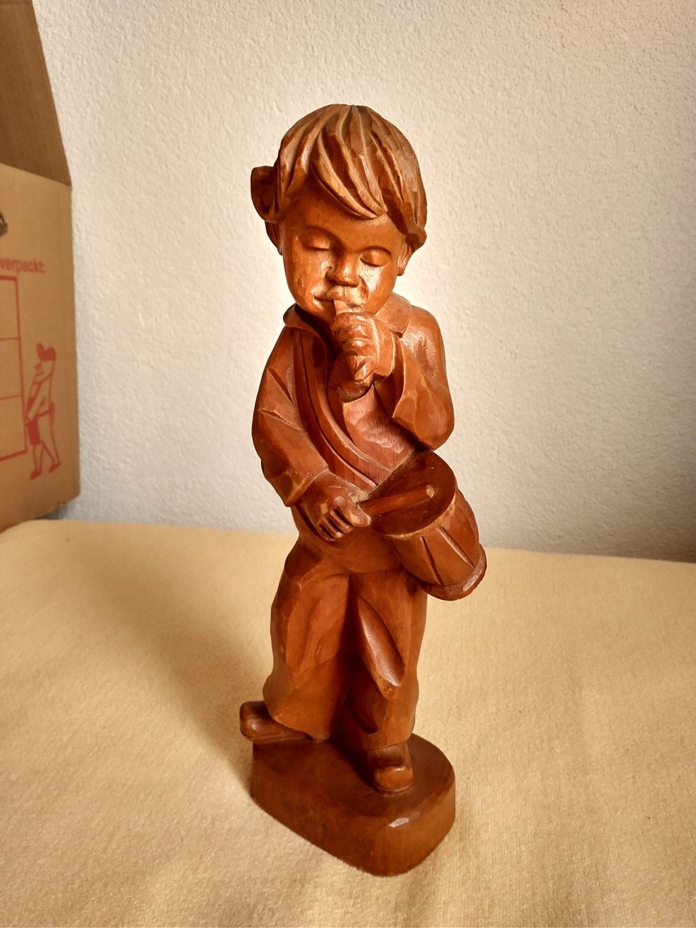 Statuette: antike Holzfigur Junge mit Trommel, geschnitzt,  34 cm – Usato da Löhningen venduto da Chimae67 9