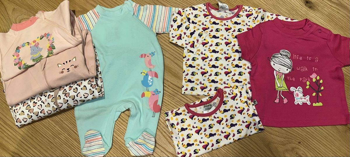 Lotti & Set di vestiti: Baby Mädchen 50 – Nuovo (secondo la descrizione) da Spiez venduto da Brnas