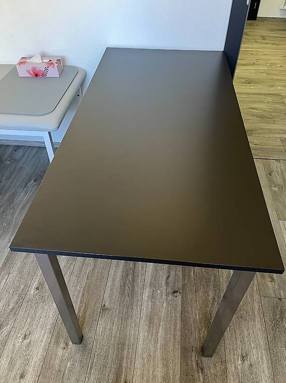 Scrivanie: Table / bureau gris anthracite  138 × 67 cm – Usato da Chézard-St-Martin venduto da mar_mv7g 1