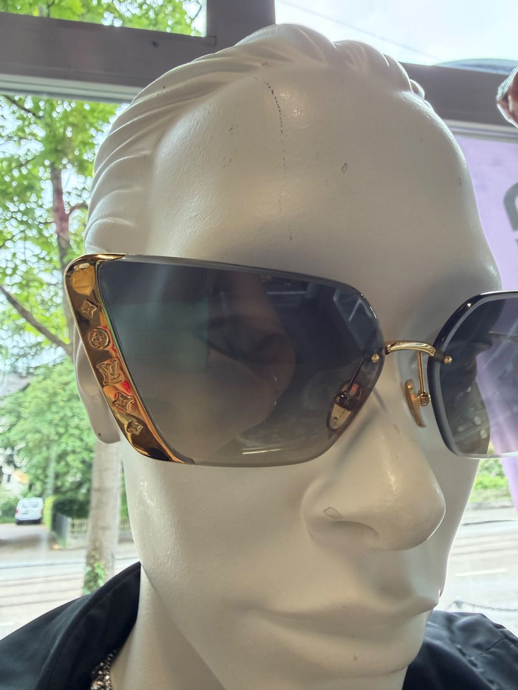 Louis Vuitton Occhiali & Lenti: Louis Vuitton Sonnenbrille – Usato da Zürich venduto da SecondhandZurich 1