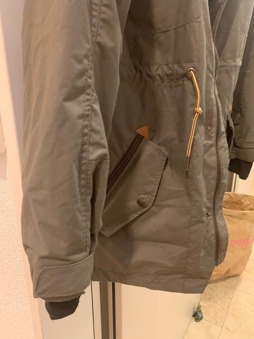 Giacche: NEU Ski/Snowboard Jacke – Nuovo e nell'imballaggio originale da Basel venduto da AVLiving 6