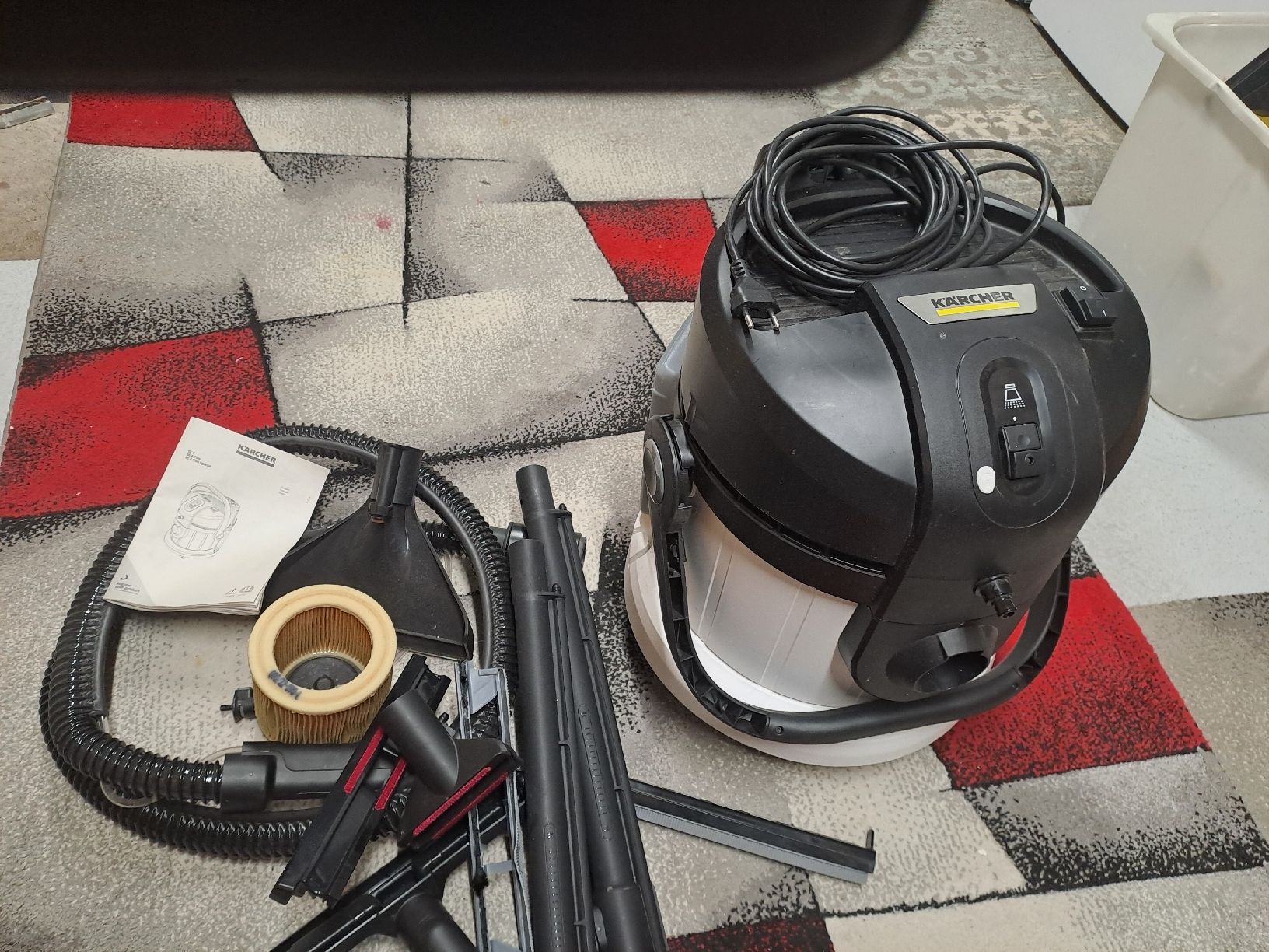 Kärcher Aspirapolveri & Accessori: Kärcher SE4 plus? – Usato da Bannwil venduto da kfr_x9dk
