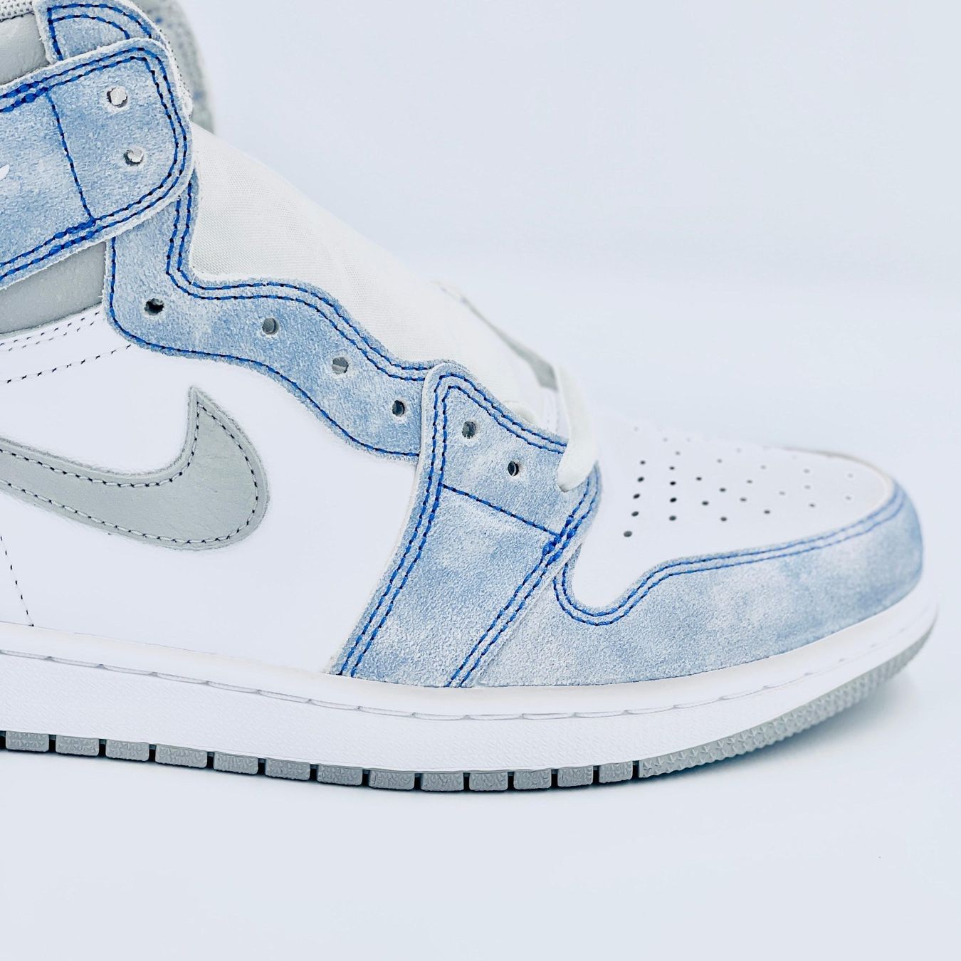Jordan Scarpe da donna: Nike Air Jordan 1 High Hyper Royal EU 37.5 – Nuovo e nell'imballaggio originale da Erlinsbach venduto da sasneakers 3