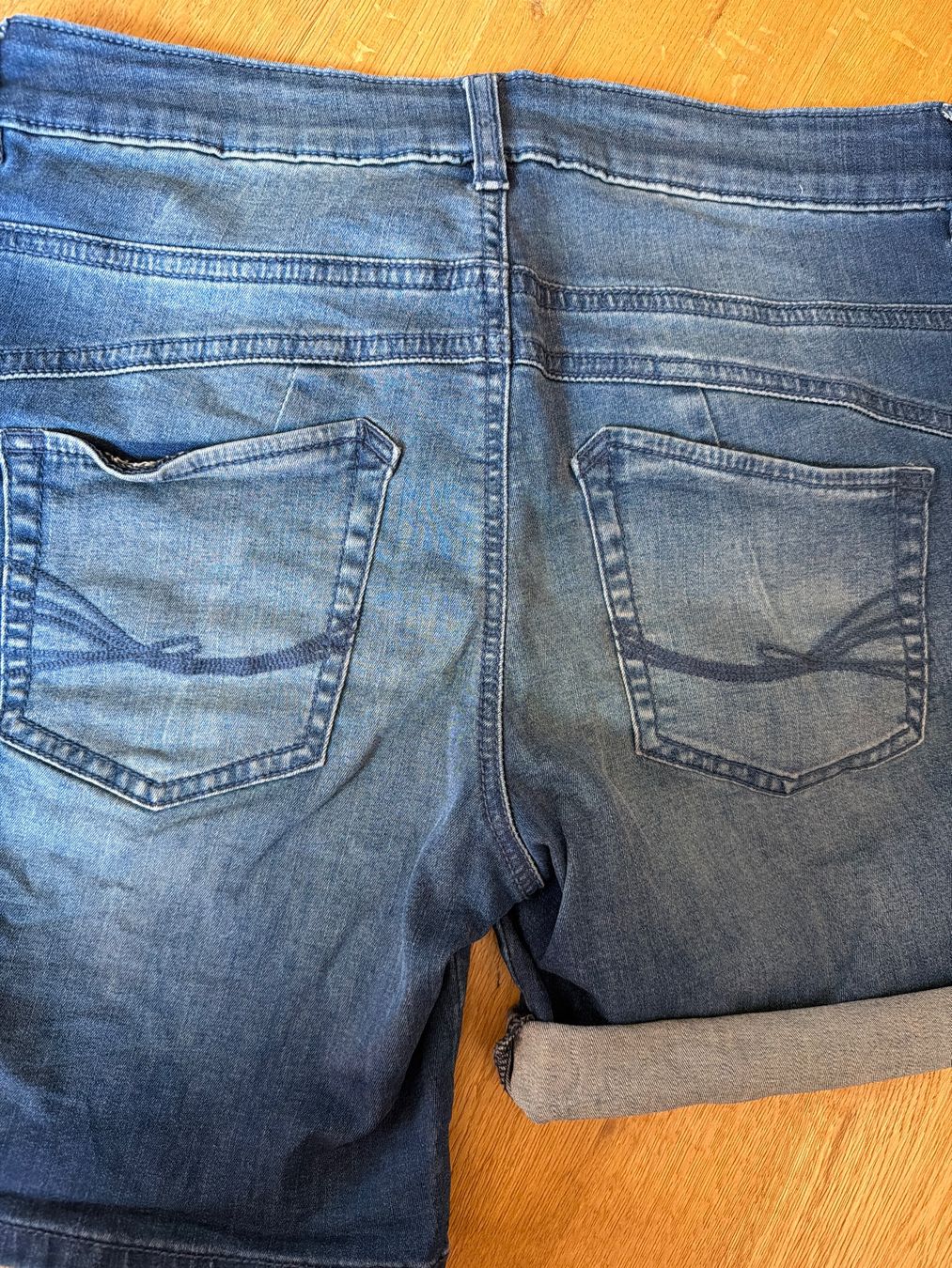 Tom Tailor Pantaloni: shorts tom tailor – Nuovo (secondo la descrizione) da gurzelen venduto da malu04 3