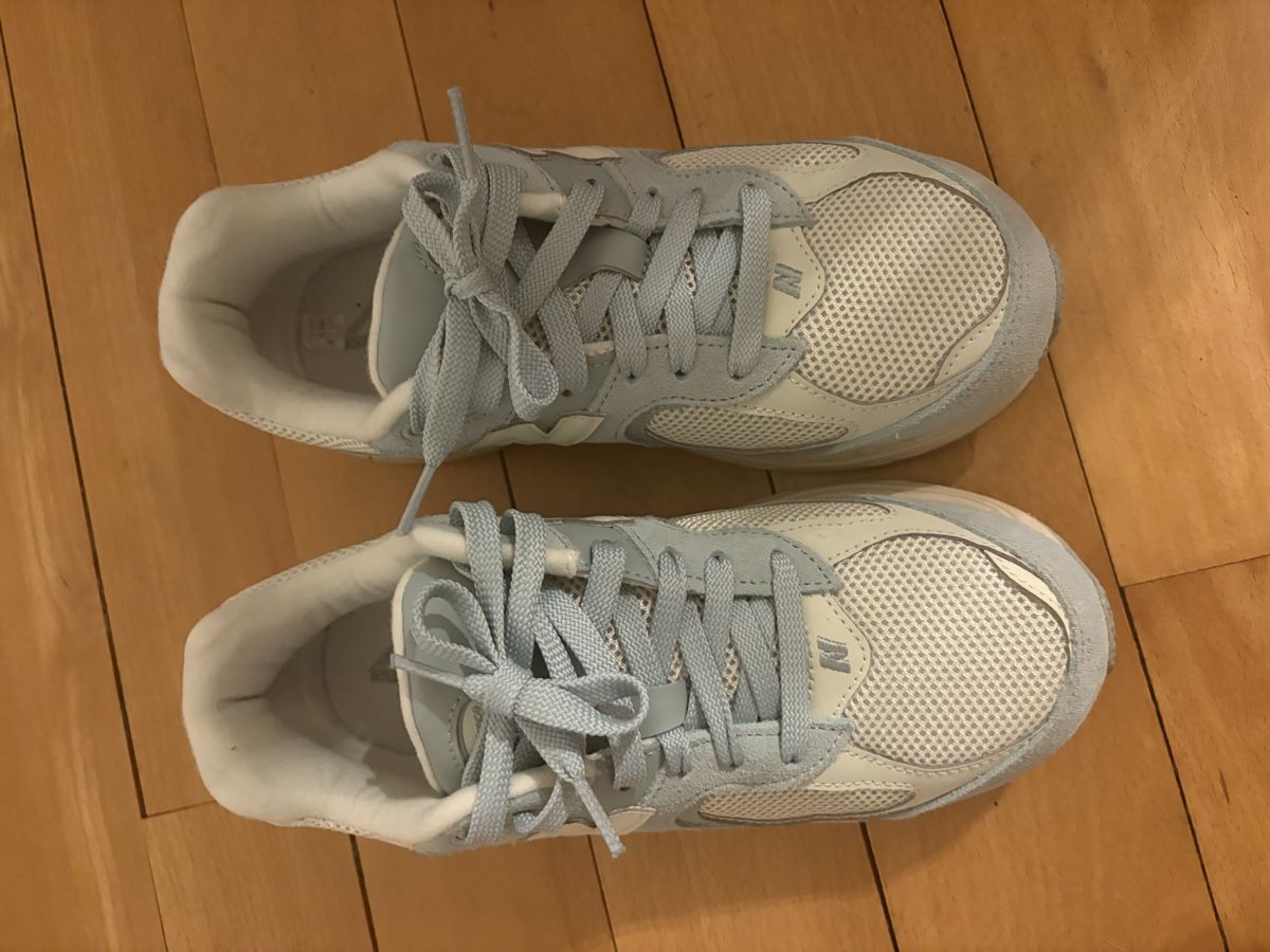 New Balance Scarpe da uomo: New Balance 2002R hellblau Grösse 37.5 Neu – Usato da Zürich venduto da 123456789juju 4