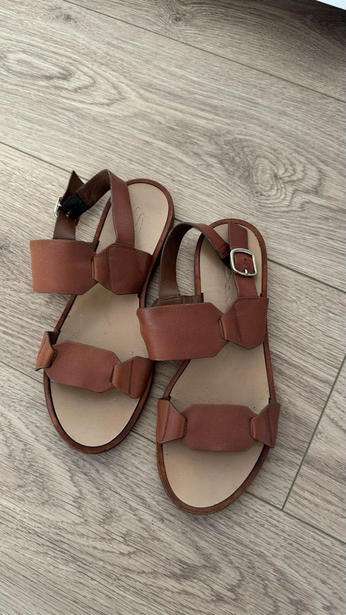 Santoni Damenschuhe: Santoni Ledersandalen – Gebraucht aus Schaffhausen von R_Muzh