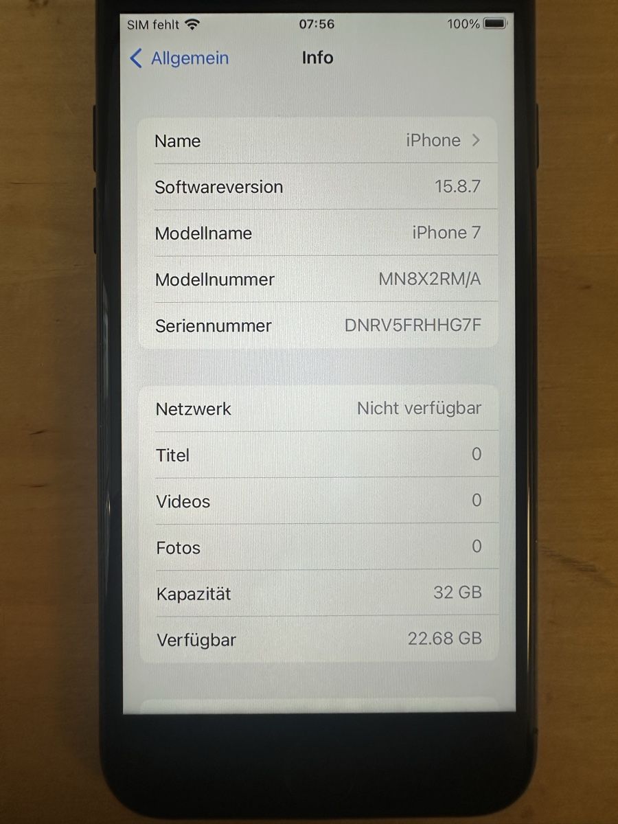 Apple Telefoni cellulari / Smartphones: iPhone 7 32 GB, Schwarz, 100% Batterie – Usato da Luzern venduto da FrankGroebel 2