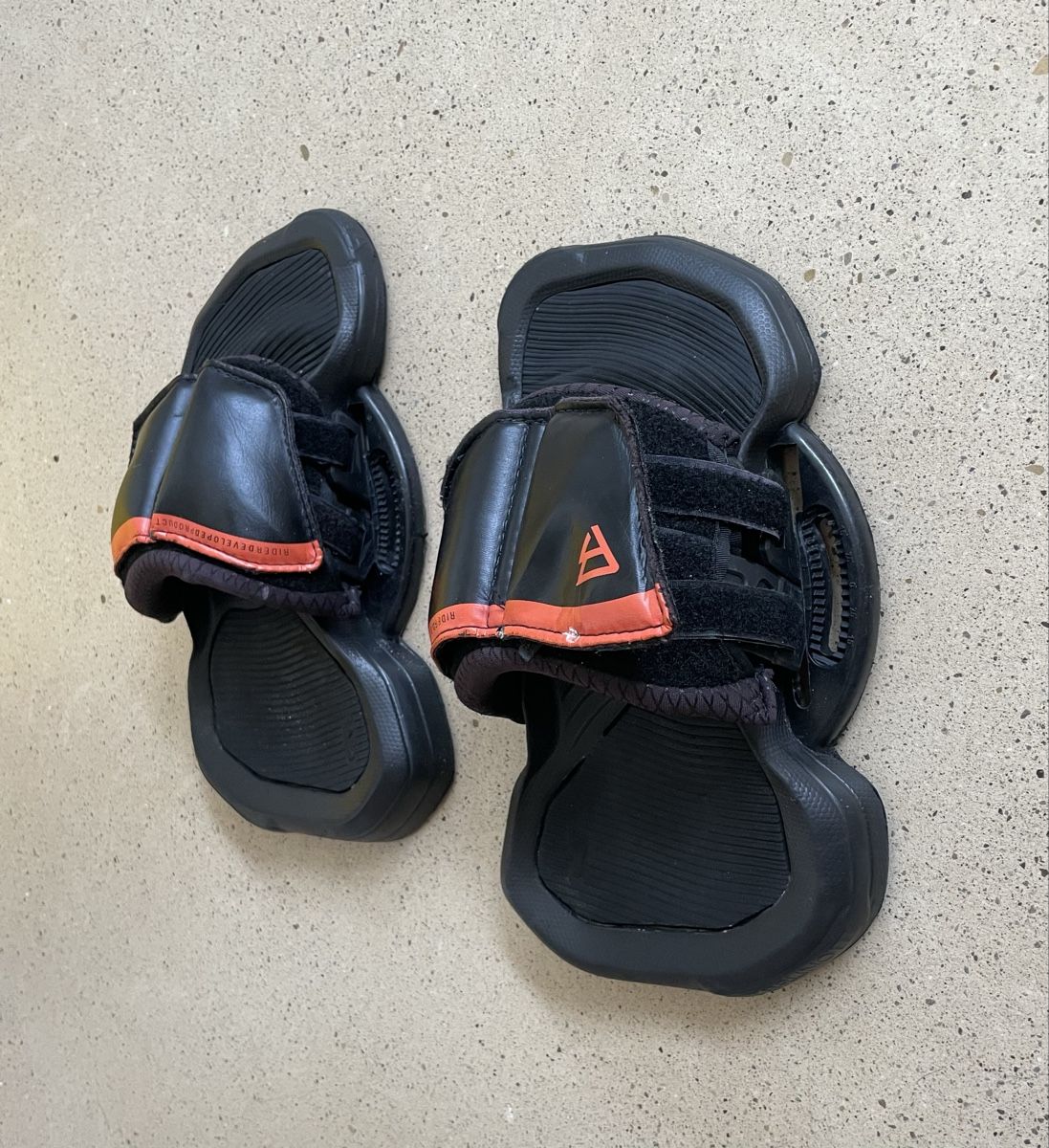 Aquilone: Kiteboard Bindung - Brunotti L/XL – Usato da Zürich venduto da Ve.ge