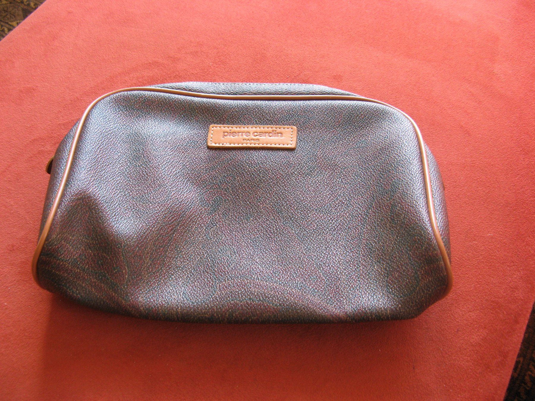 Kosmetikkoffer: Pierre Cardin Kosmetiktasche Necessaire – Gebraucht aus Zürich von apil