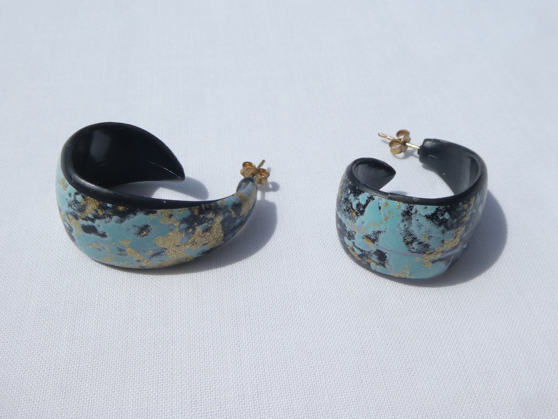 Orecchini pendenti & Orecchini a lobo: Grosse, modische Ohrstecker Kunststoff, Modeschmuck – Nuovo (secondo la descrizione) da Gattikon venduto da kaandooh