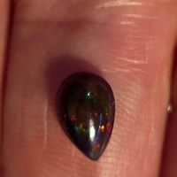 1,0 ct Opale noire naturelle