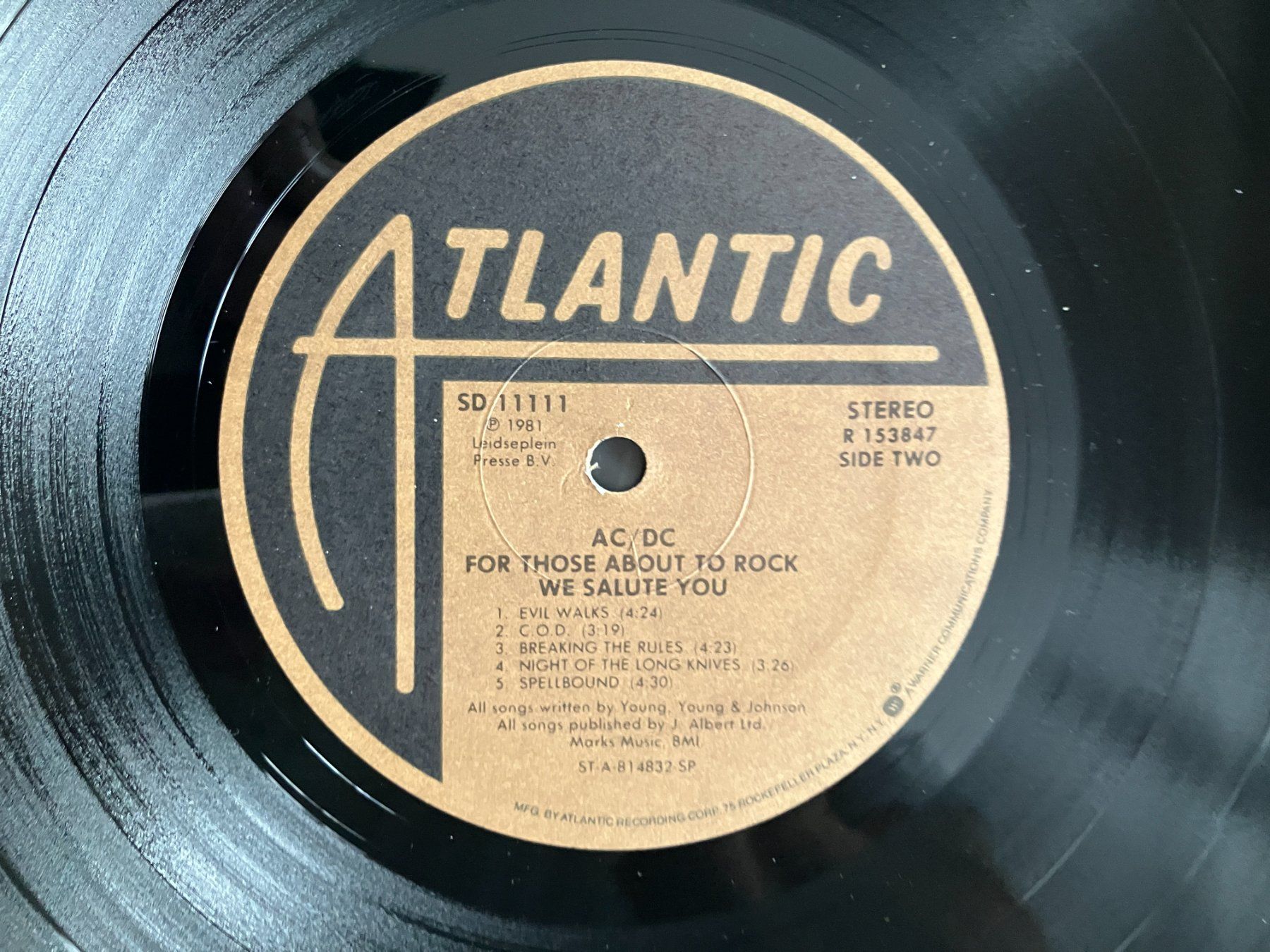 Vinyles: AC/DC – D'occasion à Aarwangen par Jukebox3 7