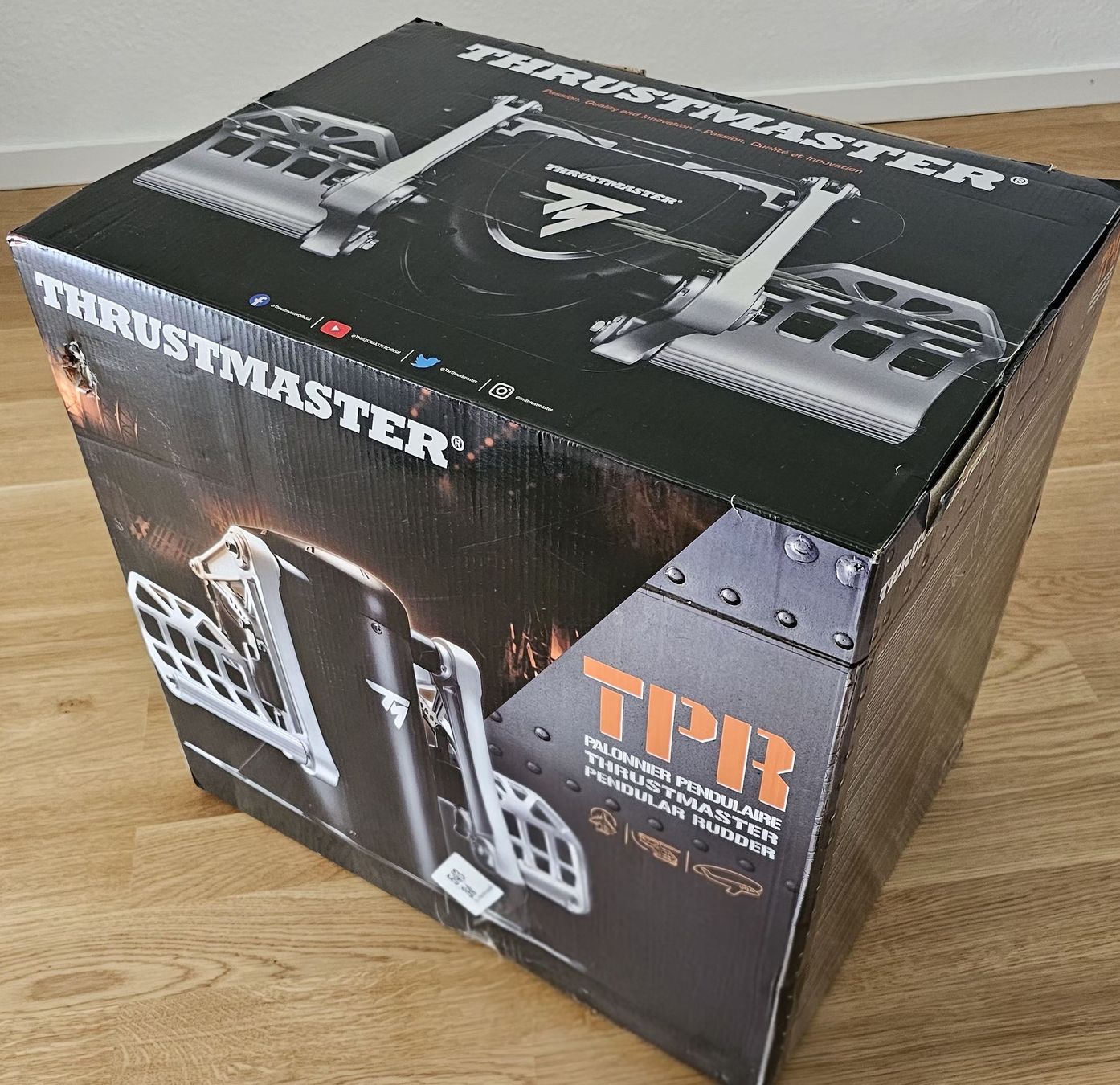 Thrustmaster Controller: Thrustmaster TPR Pendular Rudder - Flight Simulator – Nuovo (secondo la descrizione) da Baden venduto da rob_grh6