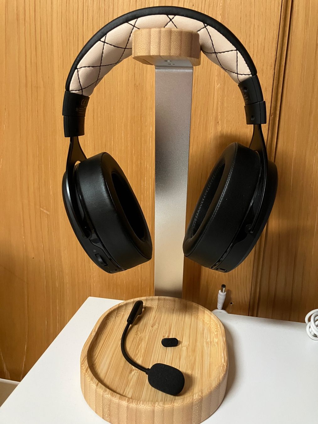 Corsair Cuffie: HS70 PRO WIRELESS Gaming-Headset – Cream – Usato da Brusio venduto da WhiteObsidian